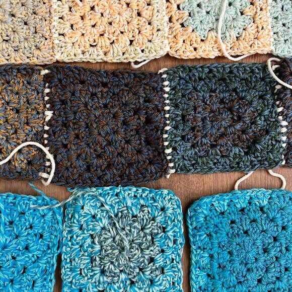 Blue Tan Crochet Quilt Fiber Yarn and Square Starter Lot - Picture 7 of 16